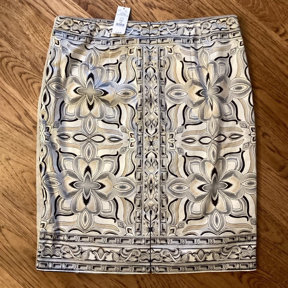 NWT WHITE HOUSE BLACK MARKET WHBM STUDDED BEADED TILE PRINT PENCIL SKIRT 14P - Picture 3 of 3